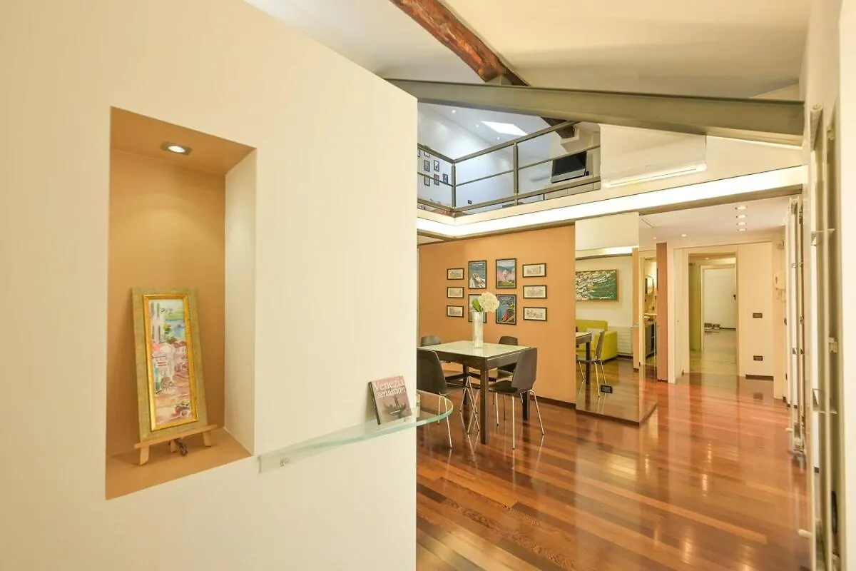 The Star Loft - A Luxury Top Floor 코모