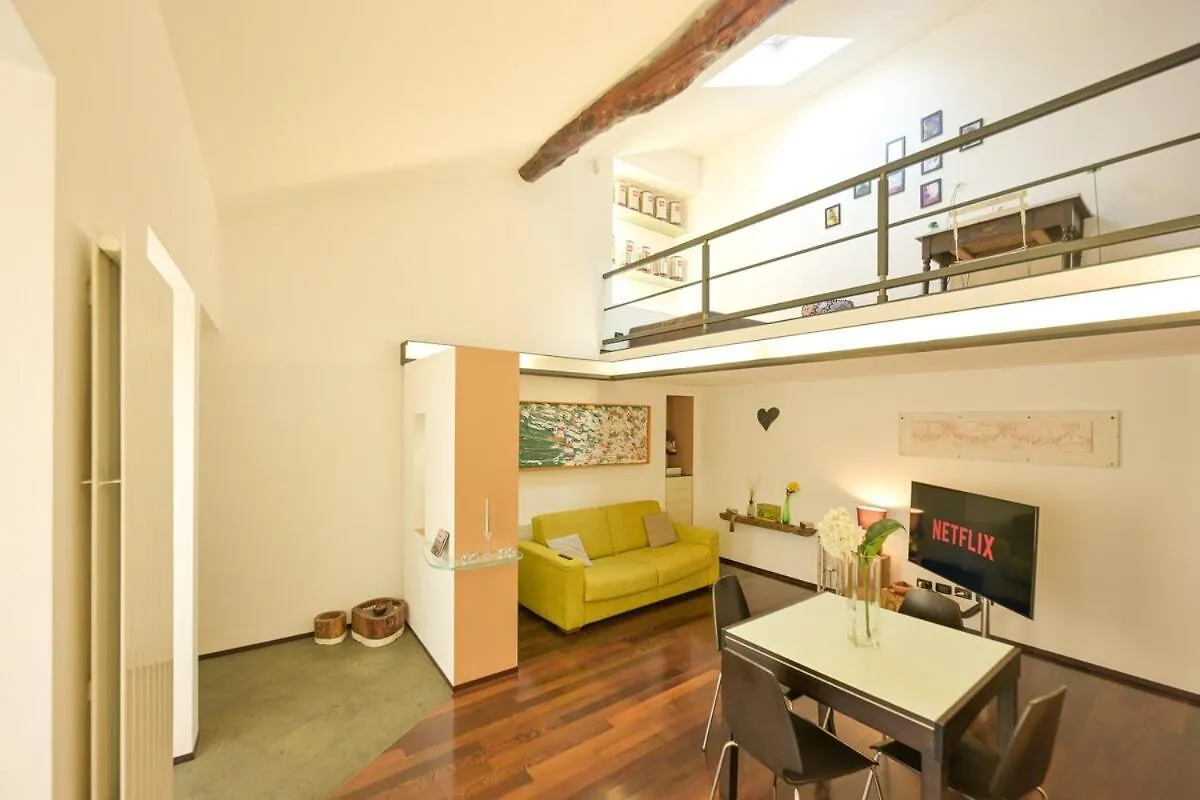 The Star Loft - A Luxury Top Floor 코모 아파트